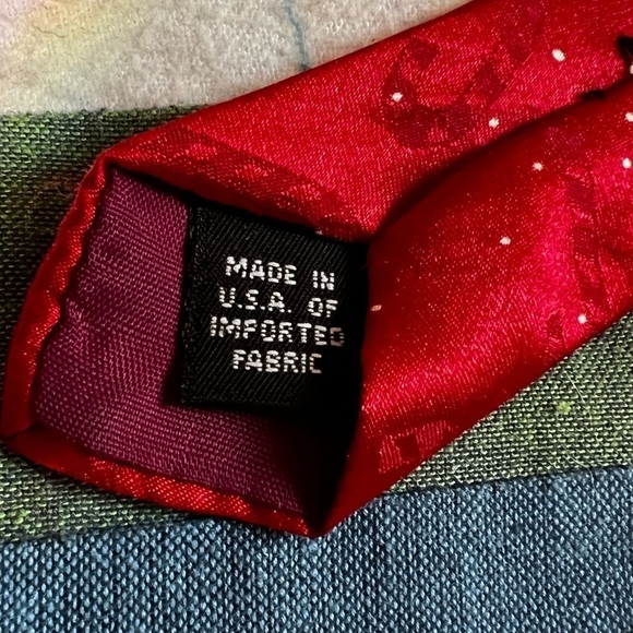 Vintage Hallmark Christmas Necktie 👔 - Picture 3 of 4